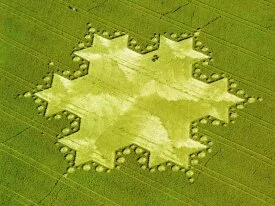 Koch Snowflake, Silbury Hill, England, 1997 - 16.jpg