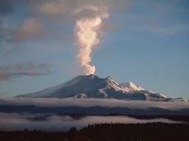 Mount Ruapehu, Tongariro National Park, New Zeal.jpg