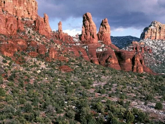 Red Rock Spires, Sedona, Arizona -  - I.jpg (click to view)