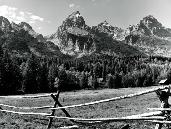 Teton Mountains, Wyoming -  - ID 10585.jpg (click to view)