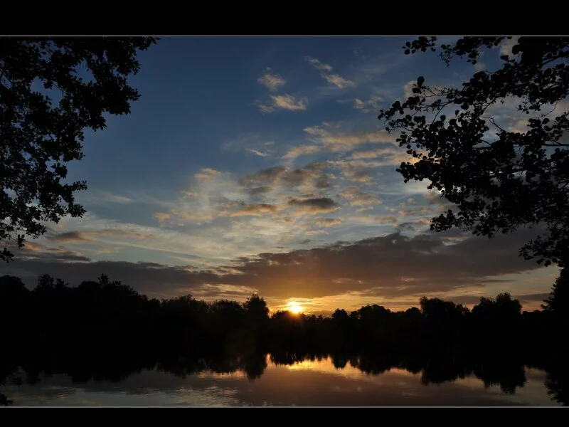 Goldsworth Park Lake Sunrise